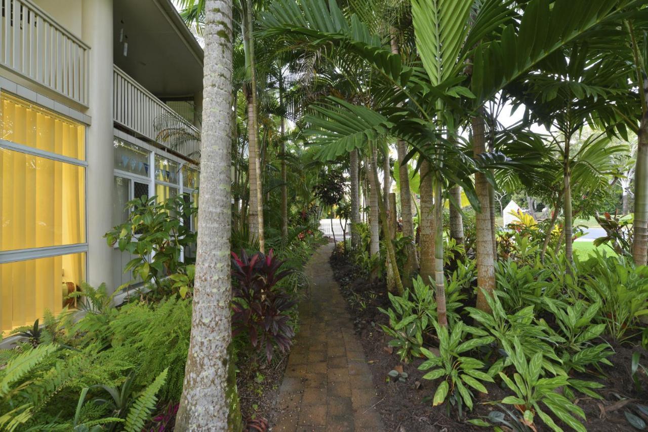 Tropical Palms Apartment Port Douglas Room photo